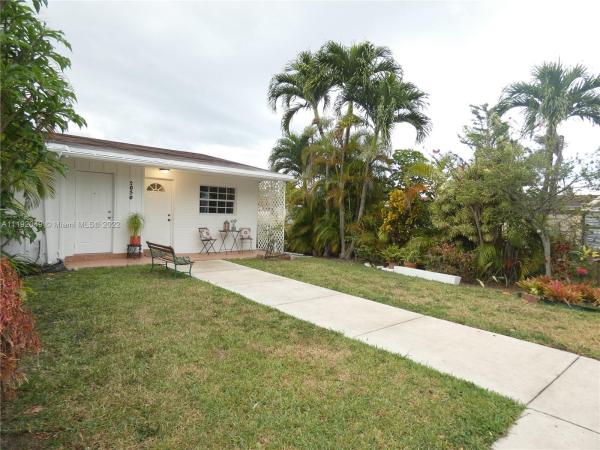 Coral Haven, 2050 SW 102nd Ct, University Park, Florida 33165, image 1