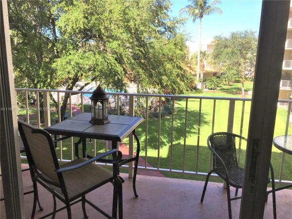 Village At The Falls, 13120 SW 92nd Ave #B-309, Kendall, Florida 33176, image 1