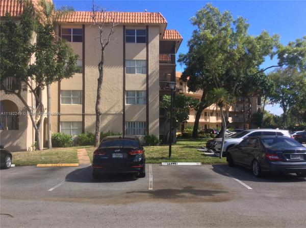 The Falls Of Inverrary, 6101 N Falls Circle Dr #107, Fort Lauderdale, Florida 33319, image 1