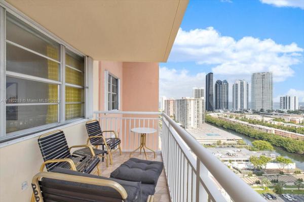 Winston Towers 200, 251 174th St #2209, Sunny Isles Beach, Florida 33160, image 2