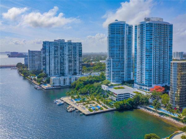 Skyline On Brickell, 2101 Brickell Ave #2908, Miami, Florida 33129, image 2