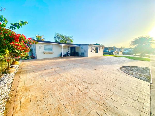 Driftwood Estates, 7610 Hope St, Hollywood, Florida 33024, image 2