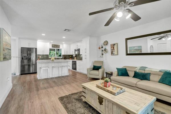 Briar Bay Townhouse Estates, 12891 SW 91st Ct, Kendall, Florida 33176, image 1