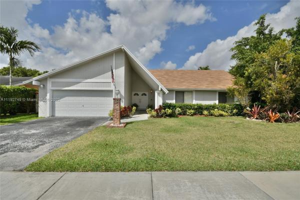 Calusa Club Estates, 9812 SW 133rd Pl, The Crossings, Florida 33186, image 2