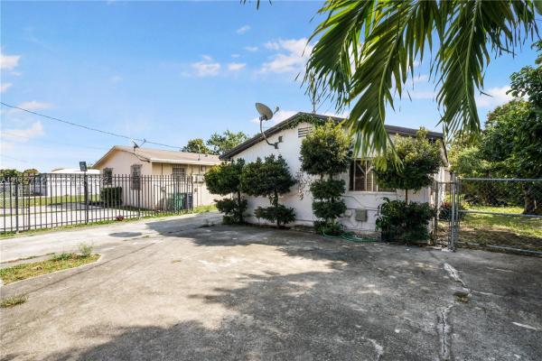 Dixie Heights Gardens, 10378 SW 173rd Ter, West Perrine, Florida 33157, image 1