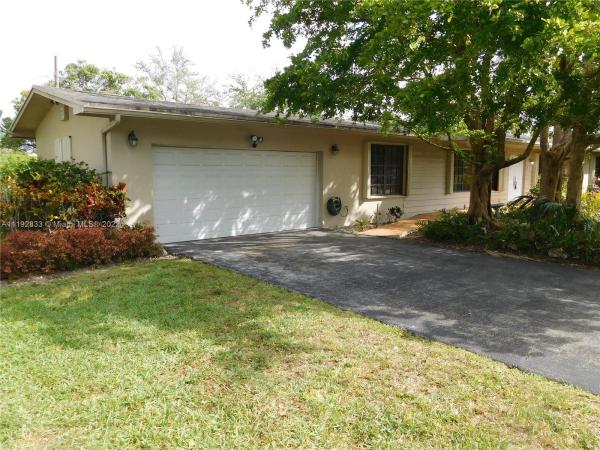 Pine Meadows, 10055 SW 135th St, Kendall, Florida 33176, image 1