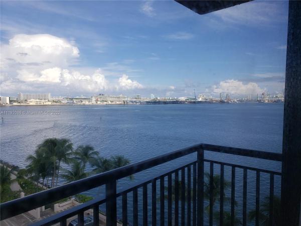 Brickell Key Two, 540 Brickell Key Dr #928, Miami, Florida 33131, image 2