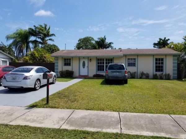 15324 SW 102nd Ct, Palmetto Estates, Florida 33157, image 2
