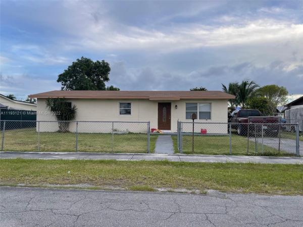 Palmland Homes South, 15002 SW 300th Ter, Leisure City, Florida 33033, image 2