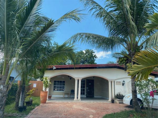 Coral Villas, 6349 SW 27th St, Coral Terrace, Florida 33155, image 2