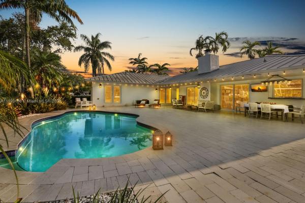 Pinewood Estates, 17921 SW 84th Ave, Palmetto Bay, Florida 33157, image 1