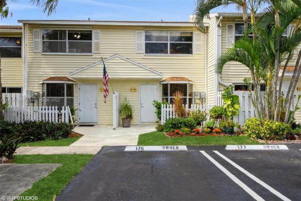 Sun Harbour Townhomes, 2659 NE 15th St #2659, Pompano Beach, Florida 33062, image 1