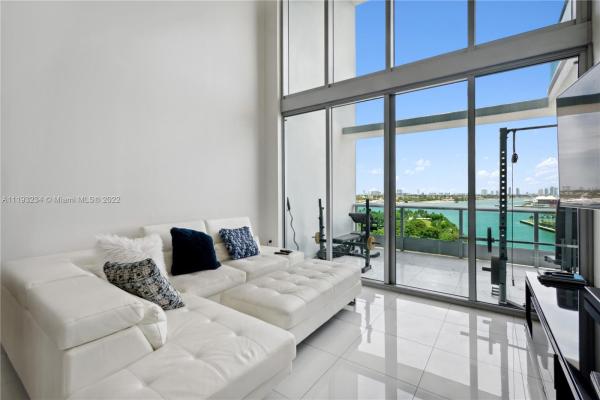 900 Biscayne Bay, 900 Biscayne Blvd #1405, Miami, Florida 33132, image 2