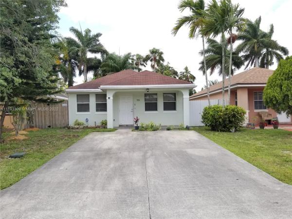 Villas Of Palm Bay, 934 SW 9th Ct, Florida City, Florida 33034, image 1