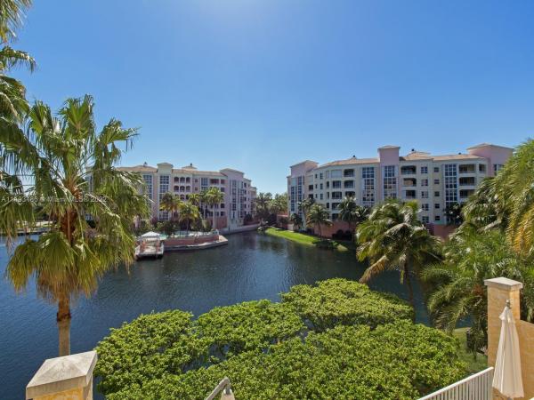 Resort Villa, 707 Crandon Blvd #307, Key Biscayne, Florida 33149, image 1