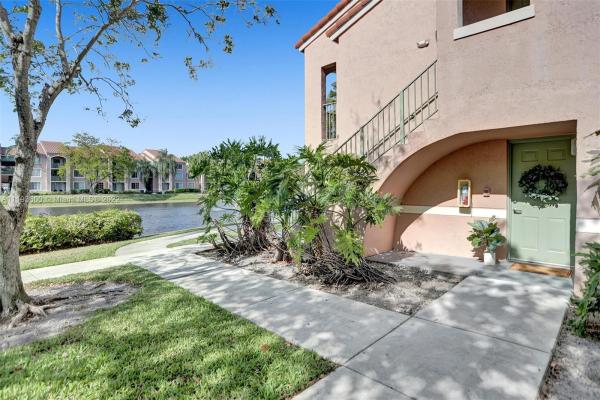 St Andrews At Miramar, 12148 Saint Andrews Pl #102, Miramar, Florida 33025, image 2