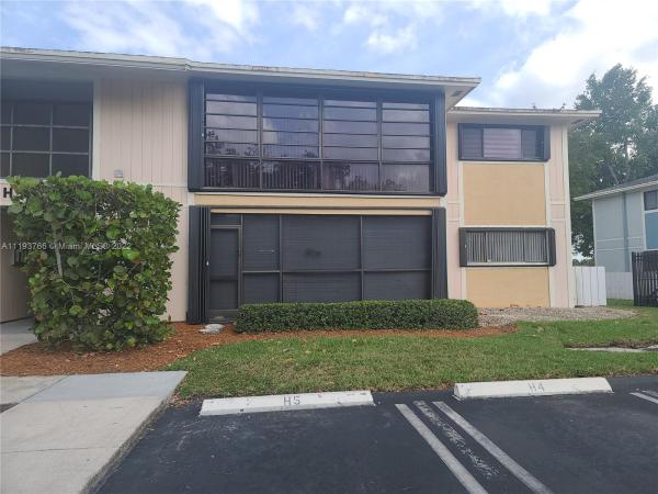 Lakeview At The Hammocks, 9721 Hammocks Blvd #108, The Hammocks, Florida 33196, image 1