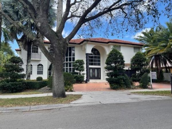 Royal Oaks, 16540 NW 84th Ave, Miami Lakes, Florida 33016, image 2