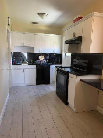 Fulford By The Sea, 2016 NE 181st St, North Miami Beach, Florida 33162, image 2
