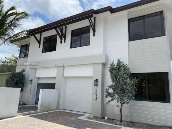 Snapper Creek Homes, 6670 SW 84th St #6670-74, Glenvar Heights, Florida 33143, image 1