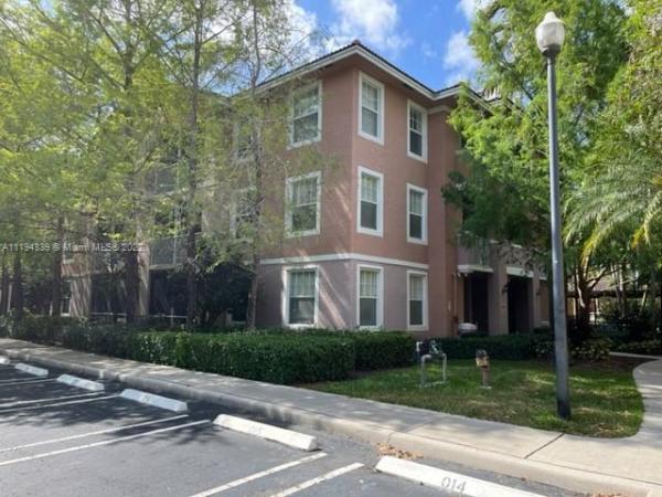 Cypress Pointe At Turtle Run, 6636 W Sample Rd #6636, Pompano Beach, Florida 33067, image 1