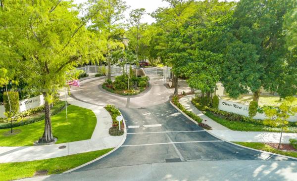 3078 S Oakland Forest Dr #604, Oakland Park, Florida 33309, image 1