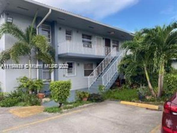 Villa Biscaya Jardines, 4050 NW 135th St #14-10, Opa-Locka, Florida 33054, image 1