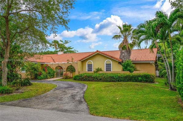 Hammocks Oaks Harbor, 480 Rovino Ave, Coral Gables, Florida 33156, image 1