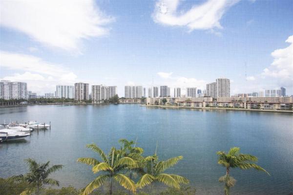 Point East, 2861 Leonard Dr #F605, Aventura, Florida 33160, image 2