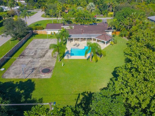 Melnor Estates, 7150 SW 62nd St, Glenvar Heights, Florida 33143, image 1