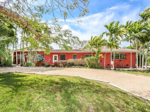 Kings View, 6760 SW 144th St, Palmetto Bay, Florida 33158, image 1