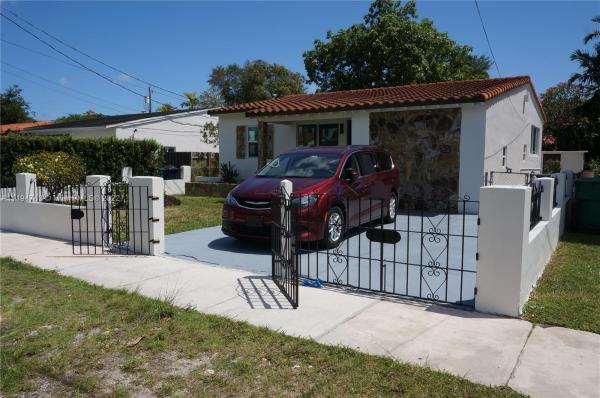 4240 SW 14th St, Unincorporated Dade County, Florida 33134, image 2