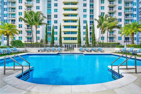 The Aston, 3000 Coral Way #1410, Miami, Florida 33145, image 2