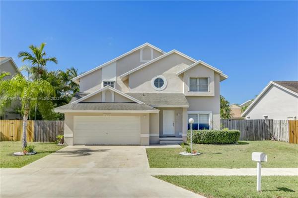 Laguna Pointe, 9771 SW 220th St, Cutler Bay, Florida 33190, image 1