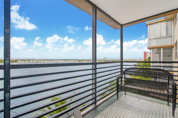 Royal Bahamian West, 1075 NE Miami Gardens Dr #708, Ojus, Florida 33179, image 1