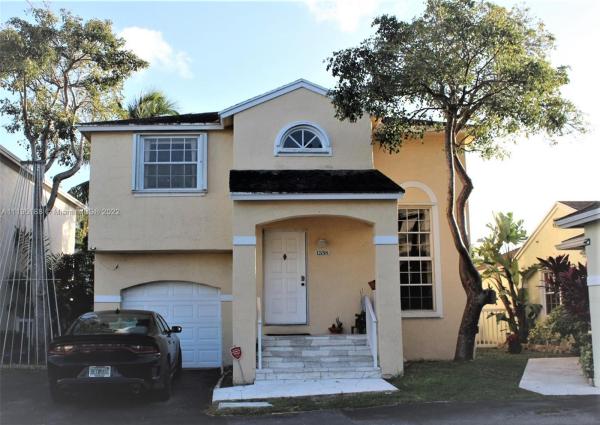 The Provinces Of Pierpointe At Pembroke Lakes, Pembroke Pines, Florida 33026, image 2