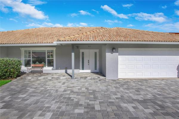Frenchmen's Landing, 2749 Biarritz Dr, Palm Beach Gardens, Florida 33410, image 1