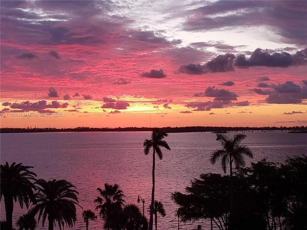 Brickell Bay Tower, 1408 Brickell Bay Dr #704, Miami, Florida 33131, image 1