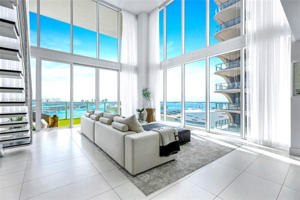 Ten Museum Park Residential, 1040 Biscayne Blvd #2101, Miami, Florida 33132, image 2