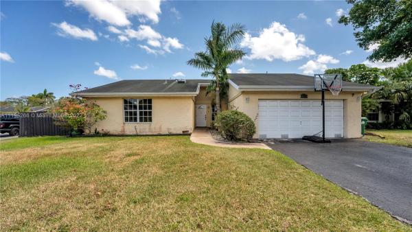 Winston Park, 13500 SW 81st St, Kendale Lakes, Florida 33183, image 2