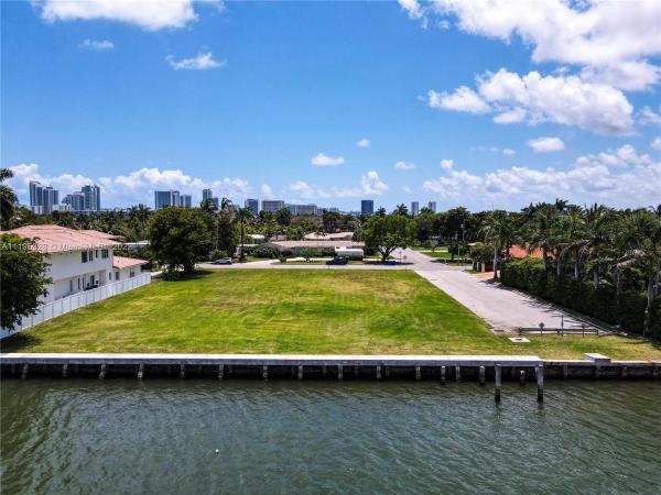Hollywood Lakes, 1051 S Southlake Dr, Hollywood, Florida 33019, image 1