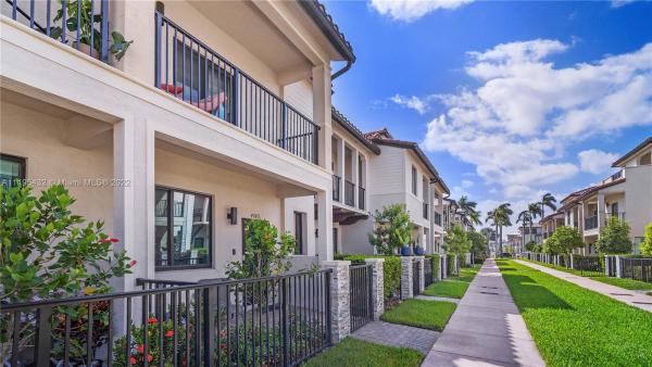 4683 NW 83rd Path, Doral, Florida 33166, image 2