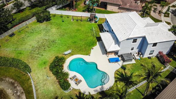 Island Shores, 1580 NW 140th Mnr, Pembroke Pines, Florida 33028, image 1