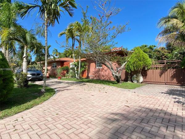 Biscayne Gardens, 14101 NW 1st Ave, Golden Glades, Florida 33168, image 2