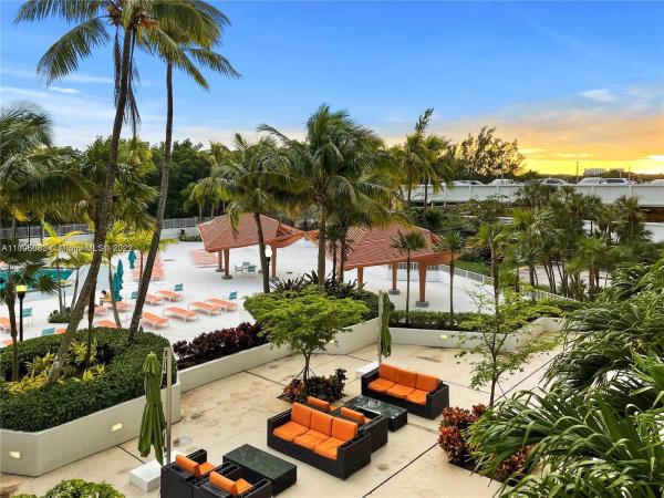 Arlen House East, 100 Bayview Dr #224, Sunny Isles Beach, Florida 33160, image 2