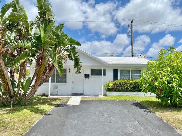 Tamarac Lakes, 1601 NW 46th St, Fort Lauderdale, Florida 33309, image 1