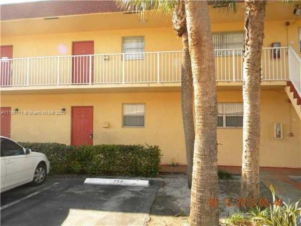 The Courtyards At Cimarron, 850 E Commercial Blvd #137E, Oakland Park, Florida 33334, image 1