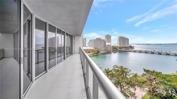 Icon Brickell Tower 2, 495 Brickell Ave #1003, Miami, Florida 33131, image 2