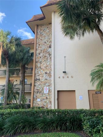 Lakes Of Carriage Hills, 4940 E Sabal Palm Blvd #306, Fort Lauderdale, Florida 33319, image 1