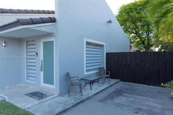 11925 SW 9th Ln #11925, Tamiami, Florida 33184, image 2
